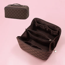 Load image into Gallery viewer, Vintage Pattern Handheld Makeup Bag