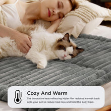 Load image into Gallery viewer, Sakerplus Self Warming Thermal Pet Bed Mat