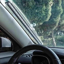 Load image into Gallery viewer, Automatic Retractable Windshield Sun Protection