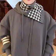 Load image into Gallery viewer, Fashionable Versatile Triangle Scarf