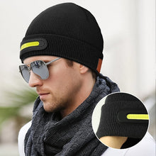 Load image into Gallery viewer, Smart Beanie with 3-Stage LED Lighting