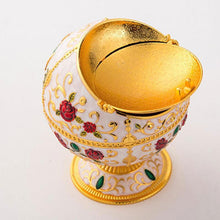 Load image into Gallery viewer, Vintage Portable Cigar Ashtray with Lid