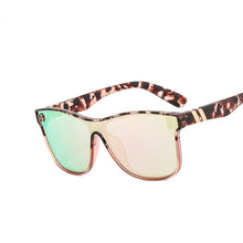 Load image into Gallery viewer, Women's Flat Top Sunglasses