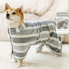 Load image into Gallery viewer, Striped Pattern Pet Bath Towel
