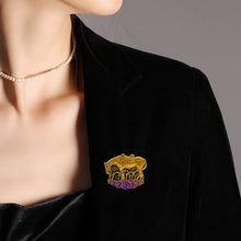 Load image into Gallery viewer, 🐎Limited Edition War Horse Remembered Brooch