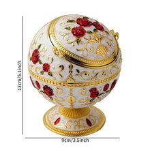 Load image into Gallery viewer, Vintage Portable Cigar Ashtray with Lid