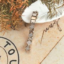 Load image into Gallery viewer, Flower Copper Bracelet
