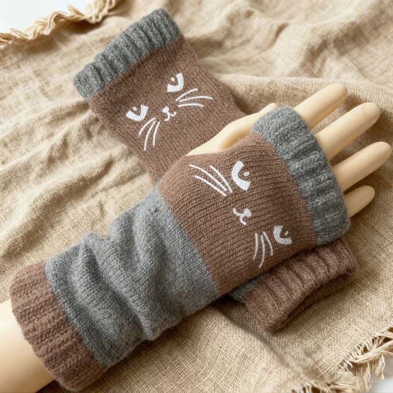 Cat fingerless gloves
