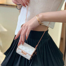 Load image into Gallery viewer, Velvet Matte Lipstick Set With Chain Bag