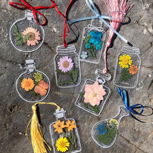 Load image into Gallery viewer, 🌸Dried Flower Bookmarks Set