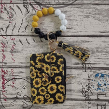 Load image into Gallery viewer, Stylish Card Holder With Silicone Bead Bracelet