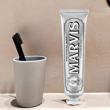 Load image into Gallery viewer, Smokers Whitening Mint Toothpaste Oral
