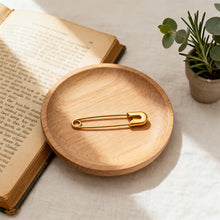 Load image into Gallery viewer, Oversized Vintage Safety Pin Hair Clips