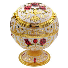 Load image into Gallery viewer, Vintage Portable Cigar Ashtray with Lid