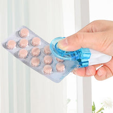 Load image into Gallery viewer, Portable Pill Taker
