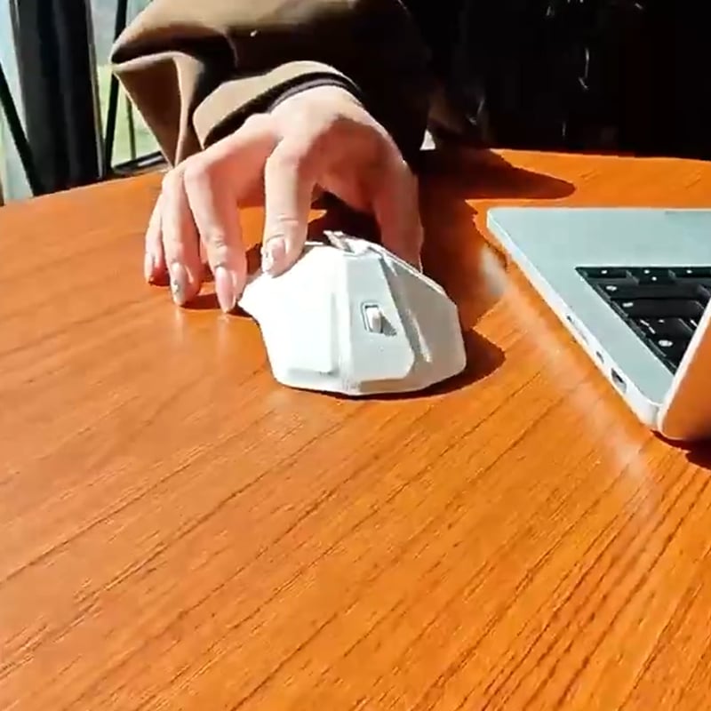 Ultra-Slim Foldable Wireless Mouse