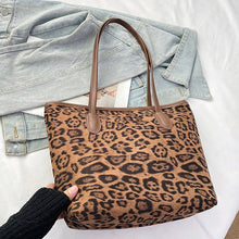 Load image into Gallery viewer, Leopard Print Tote Bag