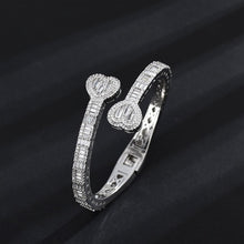 Load image into Gallery viewer, Heart-shaped Bracelet Jewelry