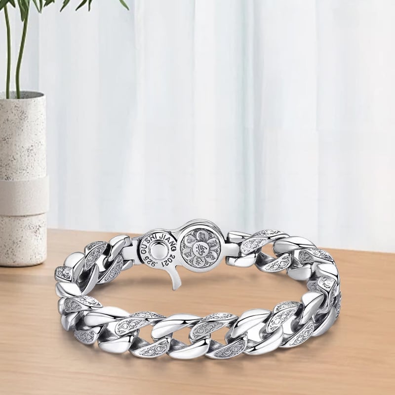 Six-Syllable Mantra Spinner Bracelet