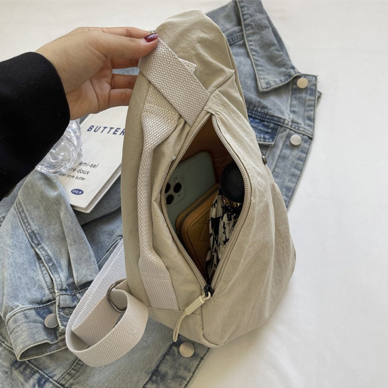 Simple And Lightweight Crossbody Bag