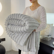 Load image into Gallery viewer, Thickened Plush Nap Blanket