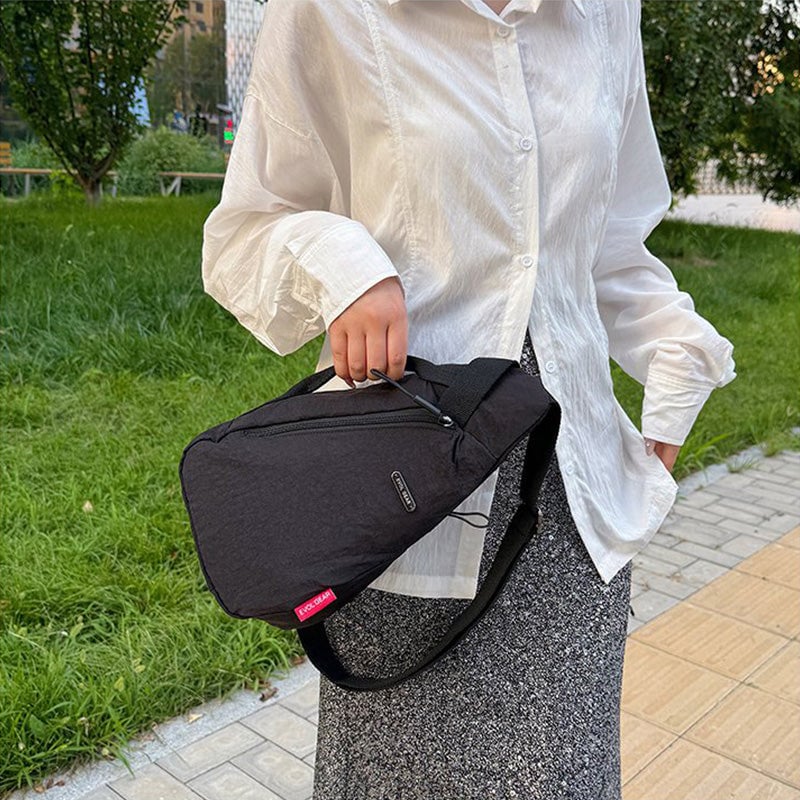 Simple And Lightweight Crossbody Bag