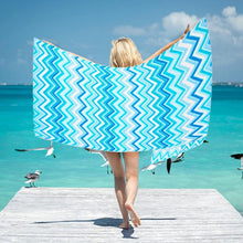 Load image into Gallery viewer, Sun Lounger Towel with Pockets Storage in a Bag