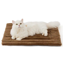 Load image into Gallery viewer, Sakerplus Self Warming Thermal Pet Bed Mat