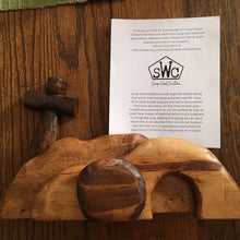 Load image into Gallery viewer, Easter Scene Wooden Decoration