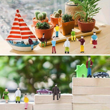 Load image into Gallery viewer, Random Color Mini Capsule Figurine