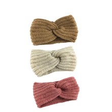 Load image into Gallery viewer, Hand-Knitted Warm Yarn Headband
