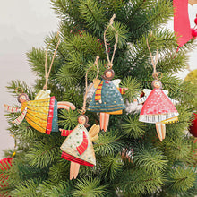 Load image into Gallery viewer, Retro Iron Art Christmas Angel Decoration