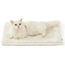 Load image into Gallery viewer, Sakerplus Self Warming Thermal Pet Bed Mat