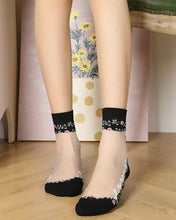 Load image into Gallery viewer, Vibrant Floral Patterned Glass Socks