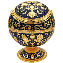 Load image into Gallery viewer, Vintage Portable Cigar Ashtray with Lid