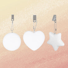 Load image into Gallery viewer, LED Heart Light Keychain