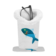 Load image into Gallery viewer, Magnetic Plush Storage Pouch