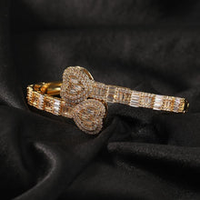 Load image into Gallery viewer, Heart-shaped Bracelet Jewelry