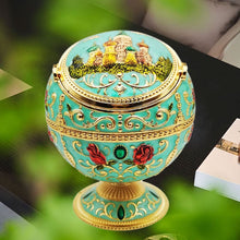 Load image into Gallery viewer, Vintage Portable Cigar Ashtray with Lid