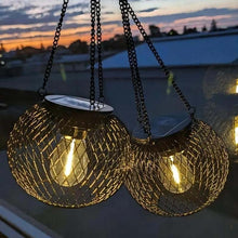 Load image into Gallery viewer, Solar Garden Lantern