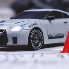 Load image into Gallery viewer, Remote Control High Speed Drift Car
