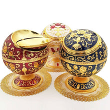 Load image into Gallery viewer, Vintage Portable Cigar Ashtray with Lid