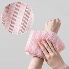 Load image into Gallery viewer, Exfoliating Shower Towel