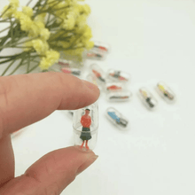 Load image into Gallery viewer, Random Color Mini Capsule Figurine