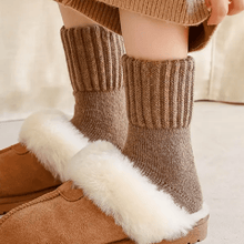 Load image into Gallery viewer, 5 Pairs of Thick and Comfortable Socks