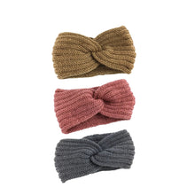 Load image into Gallery viewer, Hand-Knitted Warm Yarn Headband