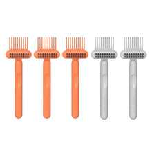 Load image into Gallery viewer, Comb Cleaning Brush
